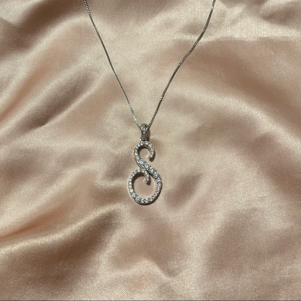 Letter S Initial Necklace - Picture 6 of 6